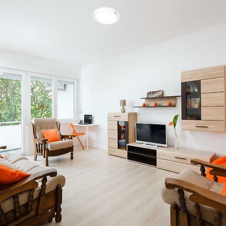 Botun Apartman Free Parking Pula Exterior photo