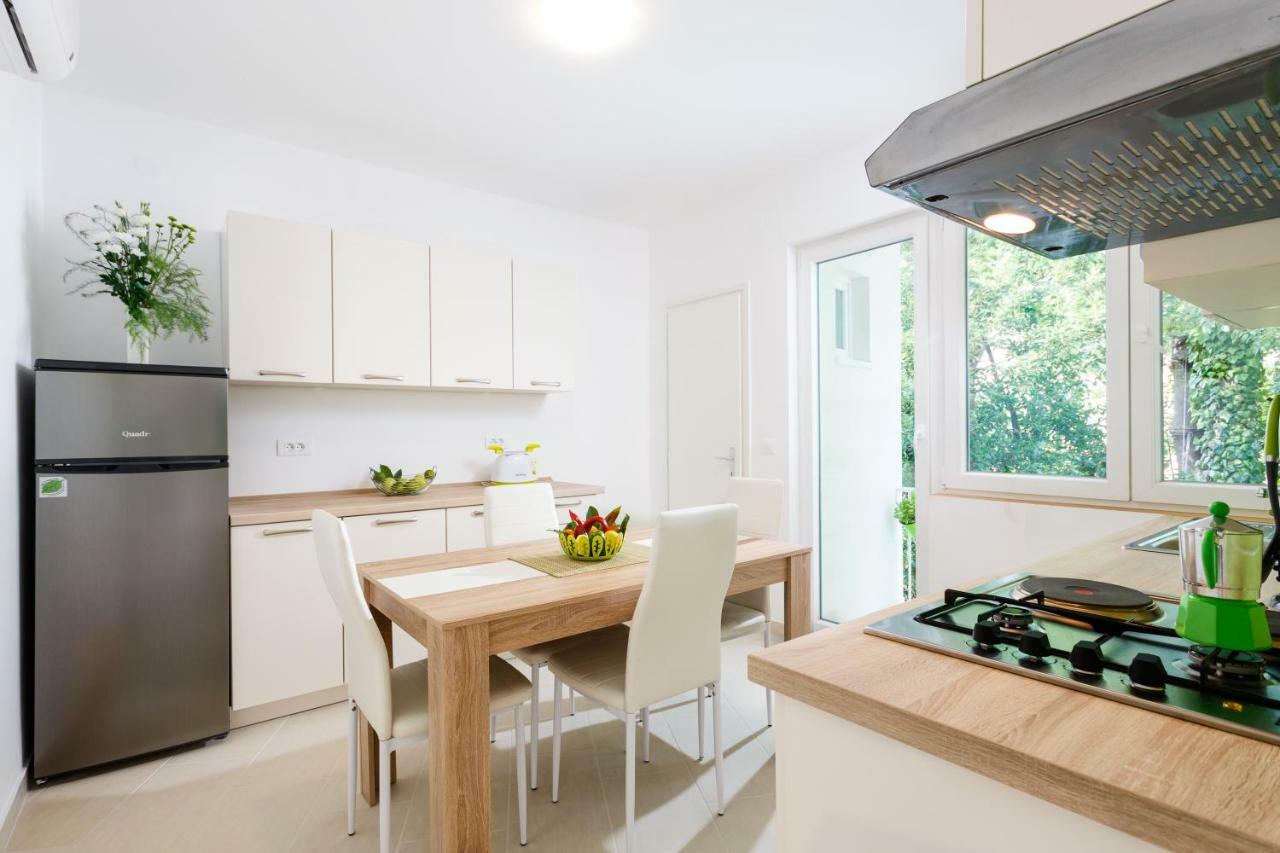 Botun Apartman Free Parking Pula Exterior photo
